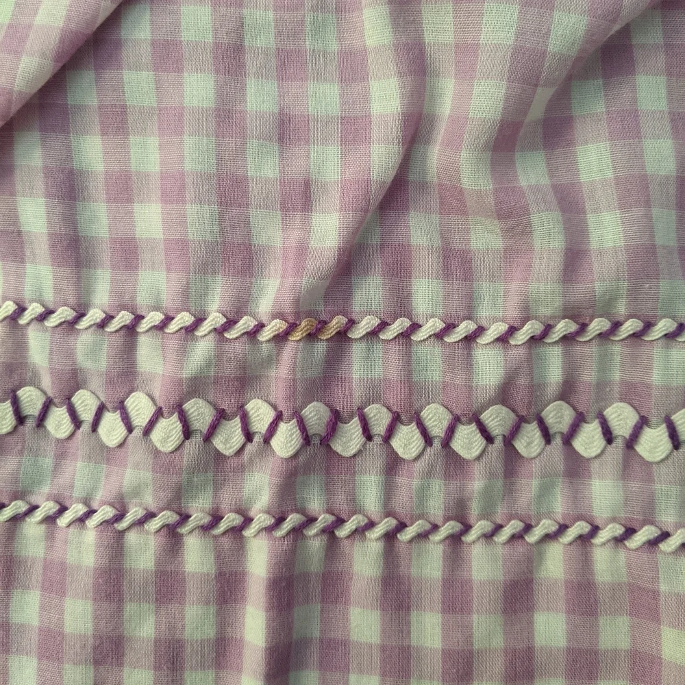 Vtg Purple Gingham Apron with Embroidery and Rick Rack 17